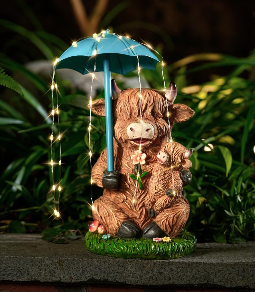 Solar Garden Statues Resin Loving Highland Cow Umbrella Lights Outdoor Decor Gifts for Yard, Patio Decorations